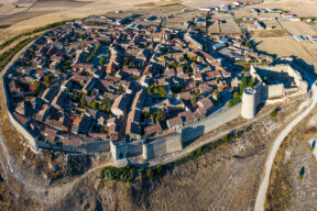 Descubriendo Urueña, el famoso pueblo de los libros en Valladolid