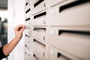 Qué hacer si abres una carta ajena por error