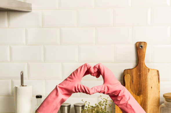 Cómo limpiar los azulejos de la cocina fácilmente y eliminar la grasa incrustada