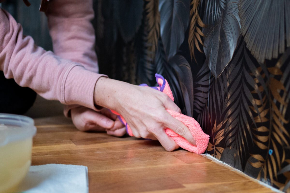 ¿Cómo limpiar el papel pintado?