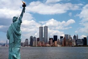 Cuál era la altura de las Torres Gemelas de Nueva York