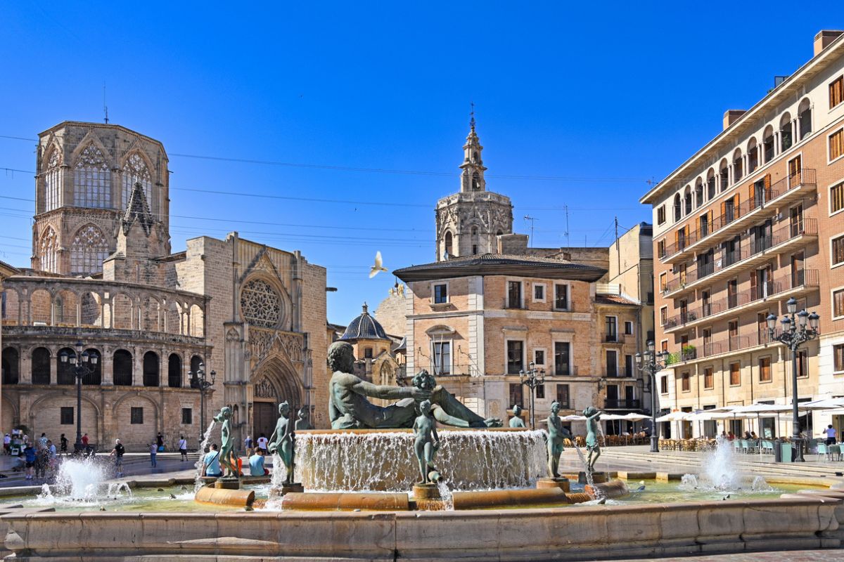 La lista completa de las plazas más bonitas de Valencia 2 7 plazas de Valencia que no puedes perderte