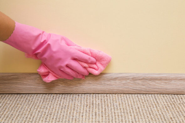 Cómo limpiar una pared con pintura lavable