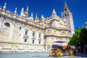 Cuántas iglesias hay en Sevilla