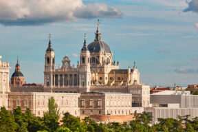 Iglesias en Madrid, catedral de la Almudena