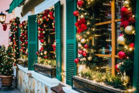 Se pueden poner adornos de Navidad en las zonas comunes del edificio